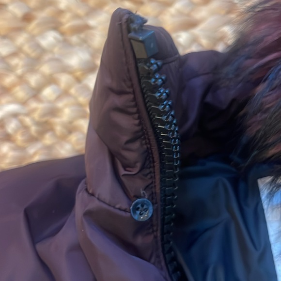 Moncler like new worn once burgundy asiatic raccoon fur collar jacket size 1 - Picture 13 of 16